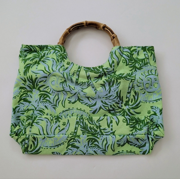 Lilly Pullitzer Bamboo Handle Printed Bag In Cool Mint Catchin Rays - Picture 6 of 9